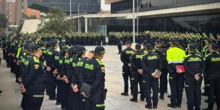 Despliegue de uniformados de la Policía de Bogotá, durante anuncio de presencia de personal en elecciones del 8 de marzo.
