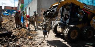 Foto de arreglo de vía en Ciudad Bolívar 