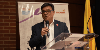Foto de el secretario de salud de Bogotá