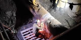 Foto que muestra trabajadores del Acueducto de Bogotá