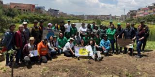 Equipo de siembra que participó en jornada de siembra en Bogotá