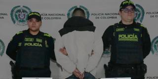 Uno de los capturados tras persecución en barrio Siete de Agosto.