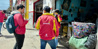 Foto de funcionarios del Distrito en operativo de control 