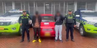 Dos capturados tras intento de hurto de vehículo