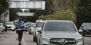 Imagen de vehículos en carretera