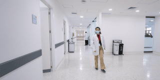 Foto de una sala de espera de un hospital de Bogotá 