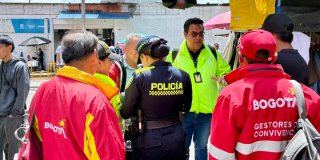 Foto de funcionarios del Distito en un operativo de control