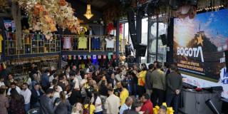 Foto del lanzamiento de la Oferta Mundialista y sitios para vivir el Mundial 2026 en Bogotá.