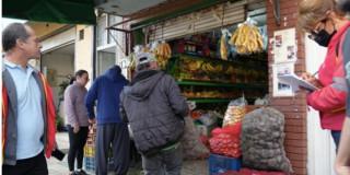 Foto de operativos a comercios en el barrio Fátima, al sur de Bogotá.