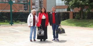 familia realiza simulacro de evacuación en Bogotá
