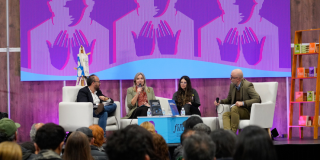 Imagen de los participantes en la presentación de los libros del Observatorio y Gestión de Conocimiento Cultural