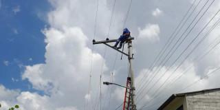Foto que muestra trabajadores de Enel Colombia 