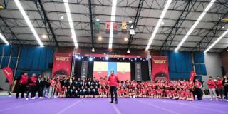 Foto que muestra deportistas en el Campeonato de Porrismo en Bogotá.