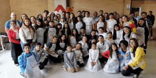 Imagen de los niños, niñas y jóvenes que participaron en este espacio