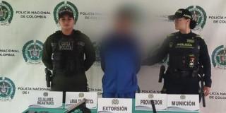 Hombre capturado por presunta extorsión en Kennedy.