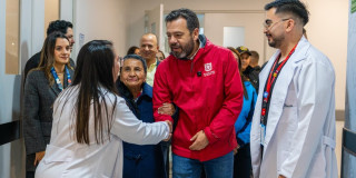 Foto de la visita del alcalde Carlos Fernando Galán al nuevo SER Candelaria La Nueva en Ciudad Bolívar.