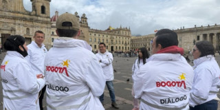 Gestores y gestoras de Diálogo Social reunidos en la Plaza de Bolívar
