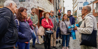 Imagen de un grupo de personas en una de las calles de Bogotá