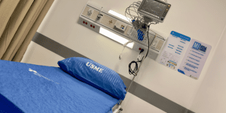 Foto de una camilla de un hospital de Bogotá 