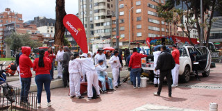 Gestores de Orden durante intervención en el Parque de los Hippies