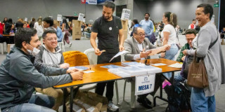 Jurados en mesas de votación