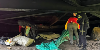 Foto de funcionarios del Distrito en operativo de limpieza