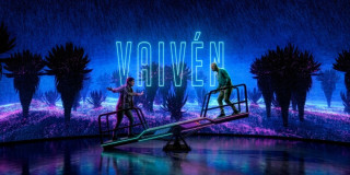 Imagen de dos personas en un puente de luces con fondo en letras de 'Vaivén'