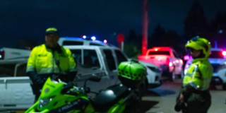 Foto de operativo de la Policía y otras autoridades en Bogotá.