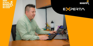Foto de un bogotano participante de los cursos gratis de 'Experta'.
