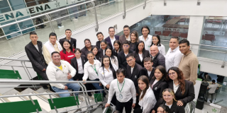 Fotos de trabajadores del SENA