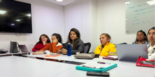 Foto de funcionarias de la localidad de Fontibón 