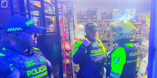 Foto de funcionarios del Distito en un operativo de control 