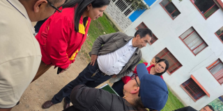 Foto de funcionarios del Distrito en un recorrido en un barrio de la localidad de Fontibón