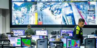 Pantallas del C4 monitoreadas por la Secretaría de Seguridad y la Policía de Bogotá-