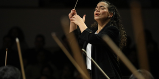 Imagen de Elizabeth Vergara Gallego, directora de orquesta (Colombia).