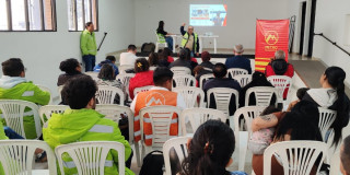 Foto de encuentro Equipo social Tramo 4 Metro Bogotá