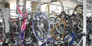 Foto de varias bicicletas. 