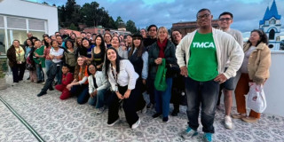 400 students improve their English through Suba Bogotá's Bilingualism.