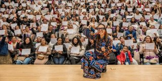 Foto de las mujeres se graduadas con programa 'LiderTesas' en Bogotá.