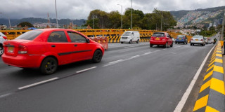 Foto de la habilitación del puente de la calle 153 con autopista Norte en Bogotá.