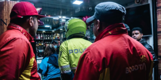 Foto de funcionarios del Distito en un operativo de control 