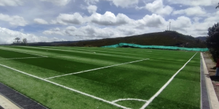 Foto de ua cancha de fútbol en Sumapaz, al sur de Bogotá.