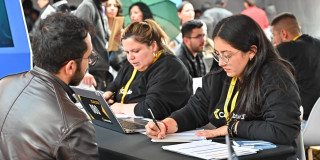 Foto de una feria de empleo en uno de los municipios de Cundinamarca.