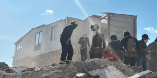 Equipo USAR enviado desde Bogotá en medio de labores de inspección de evaluación de estructuras.