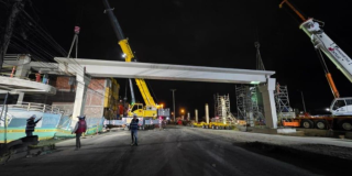 Foto de obra Puente peatonal Ducales 