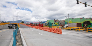Foto de la habilitación parcial del nuevo puente de Venecia, al sur de Bogotá.