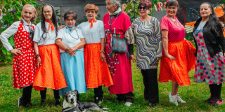 Foto de mujeres mayores en una actividad