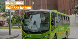 Foto de un bus de TransMilenio