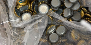 Tapas de cerveza incautadas 