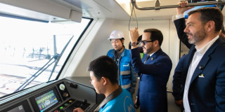 Foto de la visita del alcalde Galán y el presidente Abelardo De La Espriella a obra de la Línea 1 del Metro de Bogotá.